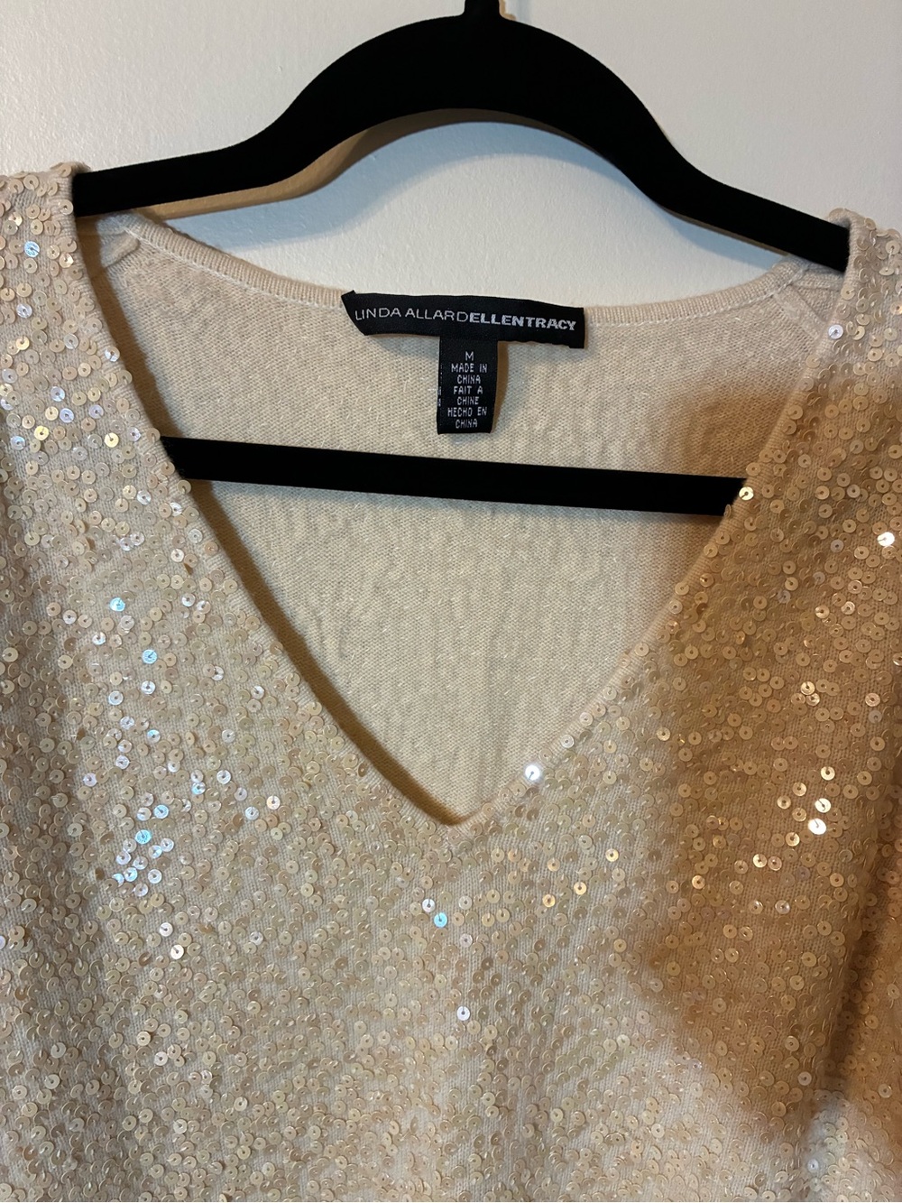 NWOT Cashmere Sequined Cold-Shoulder V-neck Sweater Top Cream Neutral Event M - Picture 2 of 10
